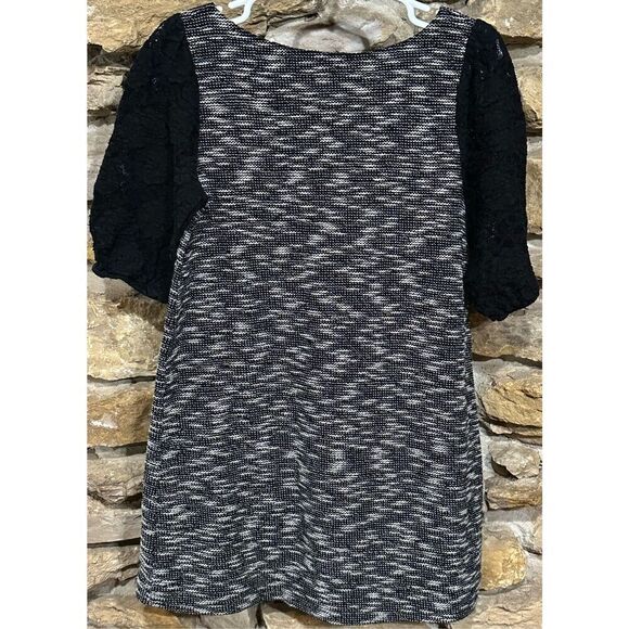 Women’s 9-HI5 StCL Anthropologie Textured Shift Dress Black Lace Sleeves Front P - Picture 4 of 6